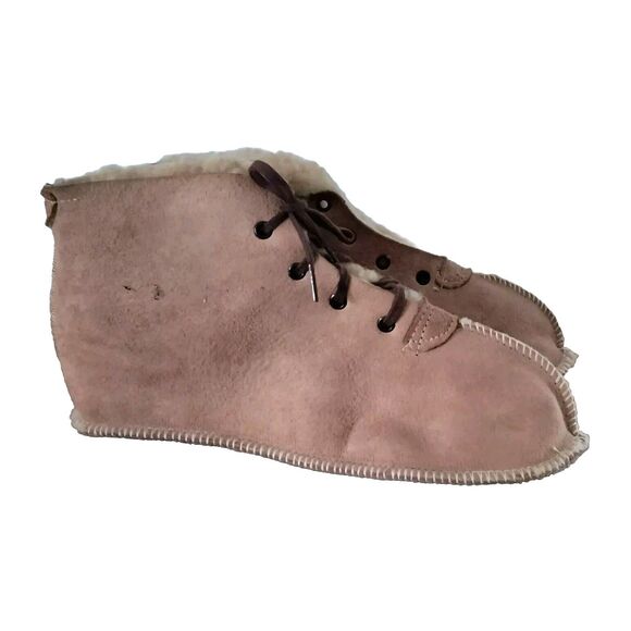 1960s Vintage Women's Suede Moccasin Slippers, Size 8.5 - Picture 1 of 5